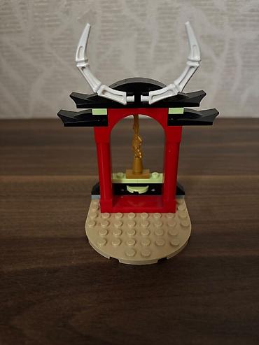 mini moto kros: LEGO® Ninjago original kiçik məbəd dekoru - Rənglər: qırmızı, qara — 1