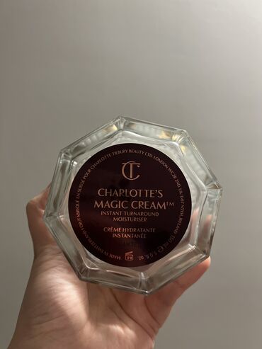 Üz kremləri və serumları: Üz kremi, Bütün dəri növləri üçün, 150 ml, Yeni, Pulsuz çatdırılma lalafo.az -da Üz kremləri və serumları: Üz kremi, Bütün dəri növləri üçün, 150 ml, Yeni, Pulsuz çatdırılma