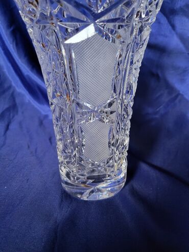 Vaze i saksije: Vaza, Novo — 7