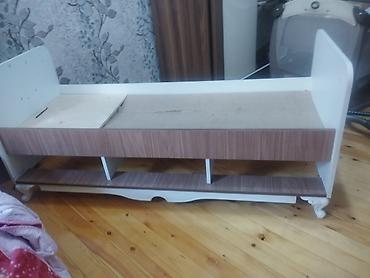 ламинат для пола: Tek usaq kravati icine diki zedelenib bele her sey normaldi — 2