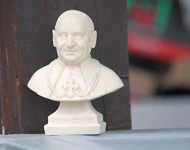 Figure: Kompozitno poprsje S. S. IOANNES. XXII. Vrlo masivna i teška — 7