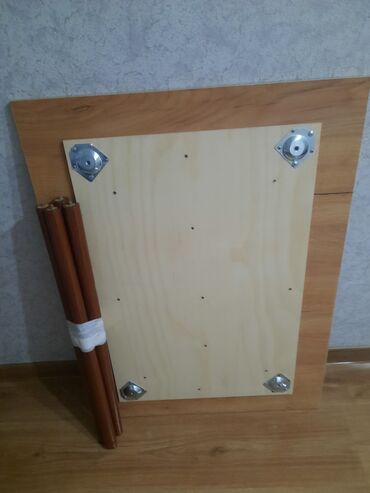 компактный стол для ноутбука: Стол раскладной