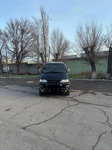 Mitsubishi: Mitsubishi Delica: 2005 г., 3 л, Автомат, Газ, Минивэн — 2