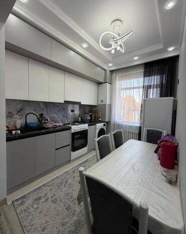 квартира бактуу долоноту: 1 бөлмө, 34 кв. м, Жеке план, 2 кабат, Евроремонт