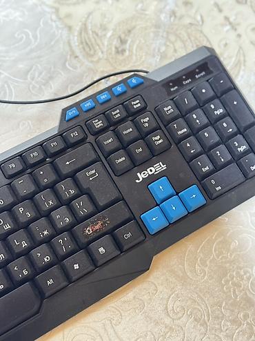 lenova thinkpad: Lenovo 15.6" noutbuk Texniki göstəricilər: - Prosessor: Intel Core — 10