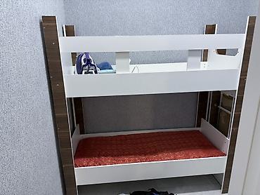 mebel ustu: Oğlan və qız üçün, İşlənmiş, Çarpayı, Matrassız, Siyirməsiz, Taxta — 1