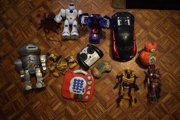 ������ ������������������ �������������� ������������ �� �������������� в Кыргызстан | ИГРУШКИ: Роботы игрушки пакетом, цена за все бу полу рабочие и рабочие