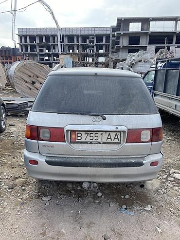 Toyota: Toyota Ipsum: 1999 г., 2.2 л, Механика, Дизель, Минивэн — 3