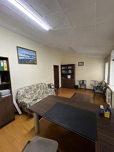 Продажа офисов: Продажа офисов 237 м², С ремонтом, С мебелью, Без мебели, Административное здание, 5 этаж — 4