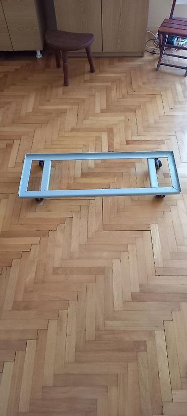 za kucu: TA peć Magnohrom Kraljevo 3,5 kW; kolica za peć i tajmer. Korišćena — 2