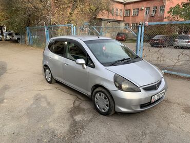 Honda: Honda Fit: 2002 г., 1.3 л, Робот, Бензин, Хэтчбэк