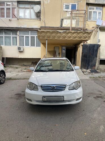 BYD: BYD : 1.5 l | 2013 il 326238 km Sedan