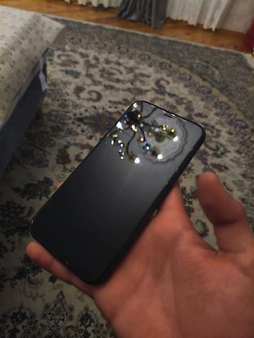 Apple iPhone: IPhone 11, 64 GB, Qara, Face ID — 2