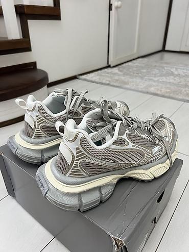 soft shell: Мужские кроссовки, 43, Balenciaga, Новый, цвет - Серый, Самовывоз — 3