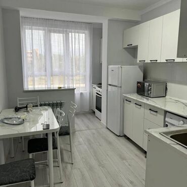 купить квартиру в рассрочку от хозяина: 1 бөлмө, 37 кв. м, Элитка, 3 кабат, Дизайнердик ремонт