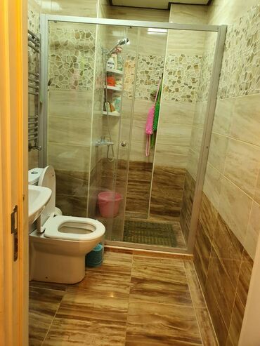 Günlük kirayə mənzillər: 1 otaqlı, Nizami r. r-nu — 6