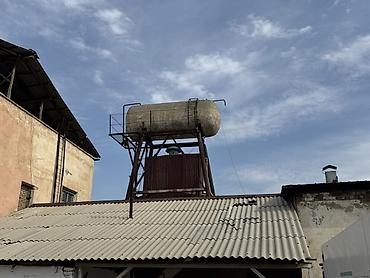 Продажа цехов, заводов, фабрик: Продаётся земельный участок 37 соток с капитальными строениями — — 17