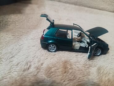 Модели автомобилей: Продаю!!! Модельку Голф3 Гольф3 Golf3 хэчбэк 5-дверный (игрушку) — 9
