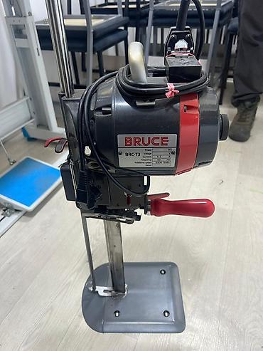 Промышленный раскройный нож BRUCE BRC-T3 - Тип: вертикальный
