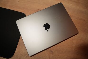Apple MacBook: İşlənmiş Apple MacBook, 14 ", Apple M1 Pro, 512 GB, Ünvandan götürmə — 8