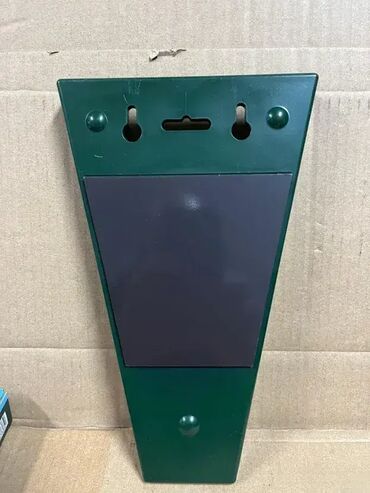 Ostali pribor i dodaci za alate: *** AKCIJA *** #2424 Zidni držač ključeva; Kapacitet: 12 različitih — 8