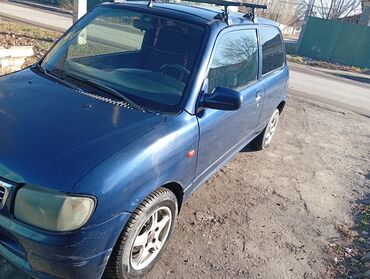 Другие автомобили: Компактный хэтчбек синего цвета с 3 дверями. Практичный городской — 2
