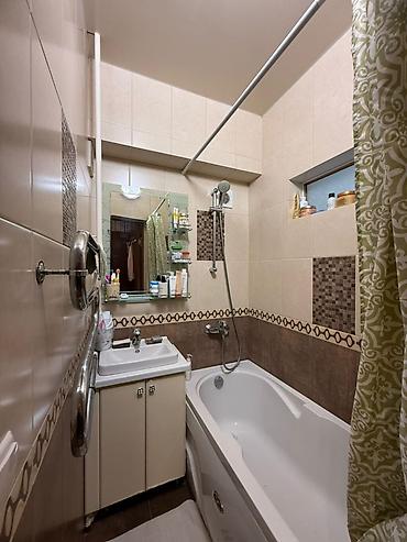 Долгосрочная аренда квартир: 3 комнаты, С мебелью полностью — 10