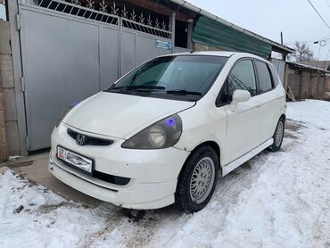 Honda: Honda Fit: 2003 г., 1.3 л, Вариатор, Бензин