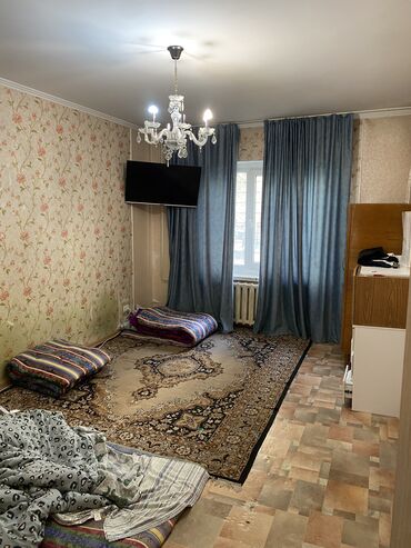 купить квартиру мкр восток 5 бишкек: 2 комнаты, Собственник