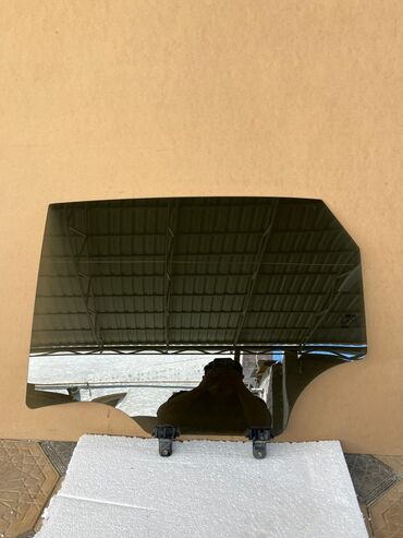 Стекла и комплектующие: Стекло Заднее левое Hyundai, 2023 г., Б/у, Оригинал — 4