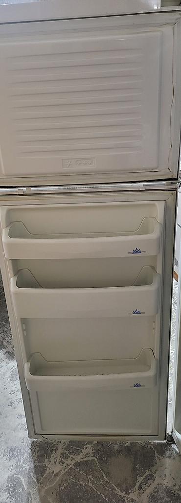 холодилник веко: Холодильник BEKO, двухкамерный, с верхней морозильной камерой — 1