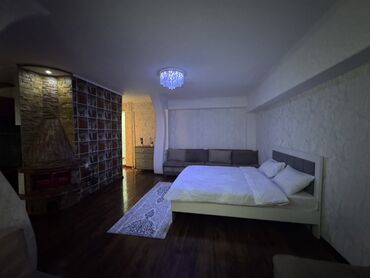 Посуточная аренда квартир: 1 комната, Душевая кабина, Постельное белье, Кондиционер — 13