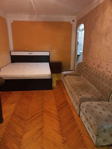yaşmada: Yasamalda asan xidmetle uz uzə Kohnə tikili bina 4un 2i 1 otaqli orta — 1