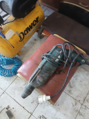 ikinci əl ev əşyalarının satışı: Digər dəst