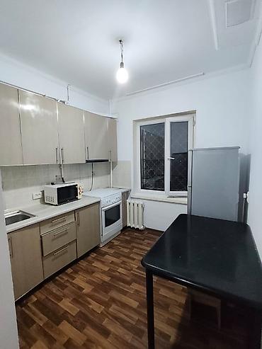 Аренда квартир: Сдается 2-комнатная квартира (105 серия) 📍 Район Военный городок — 8