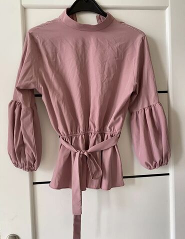 Futbolka və maykalar: Koftanın ölçülər 38-M. L-40 Bədənlərə uyğundu. Materalı əla təzə — 16