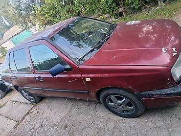 Volkswagen: Volkswagen Vento: 1993 г., 1.8 л, Кол менен иштөөчү, Бензин, Седан — 2