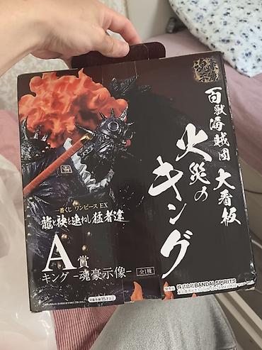 Фигурка Кинга. Персонаж из Аниме One Piece. состояние новое. коробка