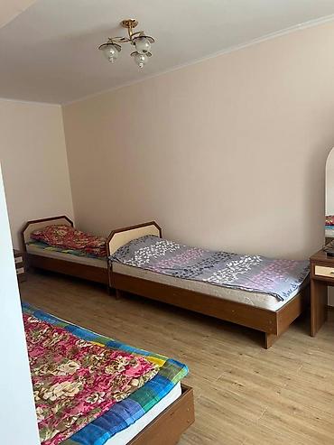 Продажа коттеджей и домов: 4 комнаты, 100 м², Чолпон-Ата, Собственник — 11