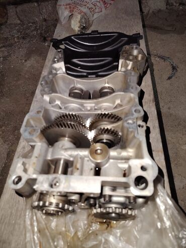 Motor üçün digər detallar: Məhsul: Avtomobil üçün ehtiyat hissələri komplekti Təsvir: - Turbin — 12