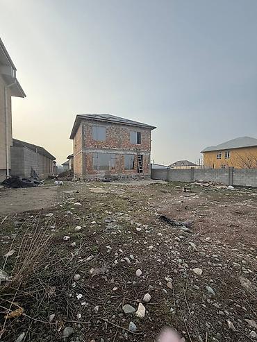Продажа коттеджей и домов: 📍 ул. Аруун 🔘6-комнатный 🔘Этажи 3 🔘264м² Продается 3-этажный дом — 8