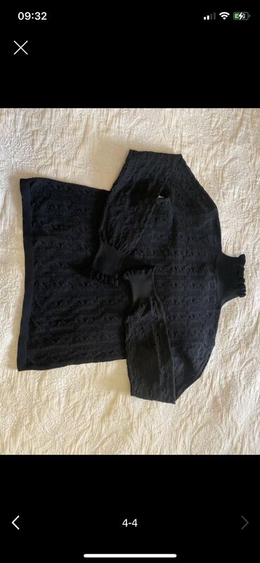 Köynəklər: Kofta tezedir 36 razmerə gedir,Avropadan alınıb.2 ci vodolaska dilvin — 8