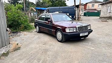 baqaj az: Mercedes‑Benz 190 (W201) sedan - Kuzov: 4 qapılı sedan, tünd qırmızı — 9