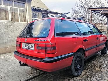 Volkswagen Passat Variant: 1994 г., 1.8 л, Механика, Бензин, Универсал