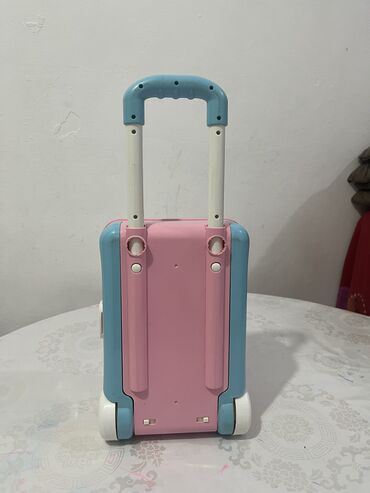 Игрушки: Продаю игрушечные гарнитуры! Б/у состояние хорошее! Кухонный — 10