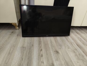 televizor 82: Yeni Televizor Samsung QNED 82" Ünvandan götürmə