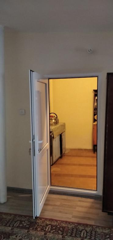 ev 10: 10 otaq, 4 kv. m, Yeni təmirli — 9