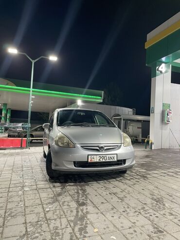 малометражки машины купить: Honda Fit: 2002 г., 1.3 л, Автомат, Бензин, Хетчбек