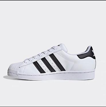 сумка для мяча футбольного: Продаю
Adidas superstar originals.
Размер:40 (25см) — 2