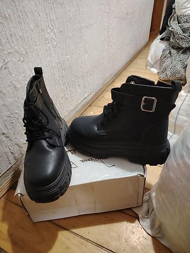 dd step obuca: Crne kožne/eko-kožne gležnjače sa debelim đonom - Model: unisex — 4